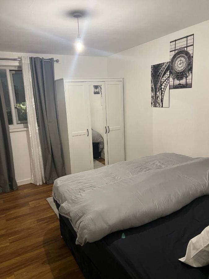 Accu Care Apartment London Bagian luar foto